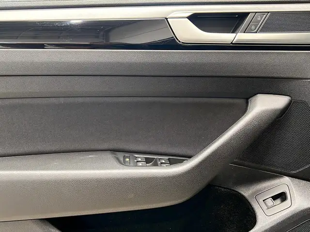 Volkswagen Arteon view 14