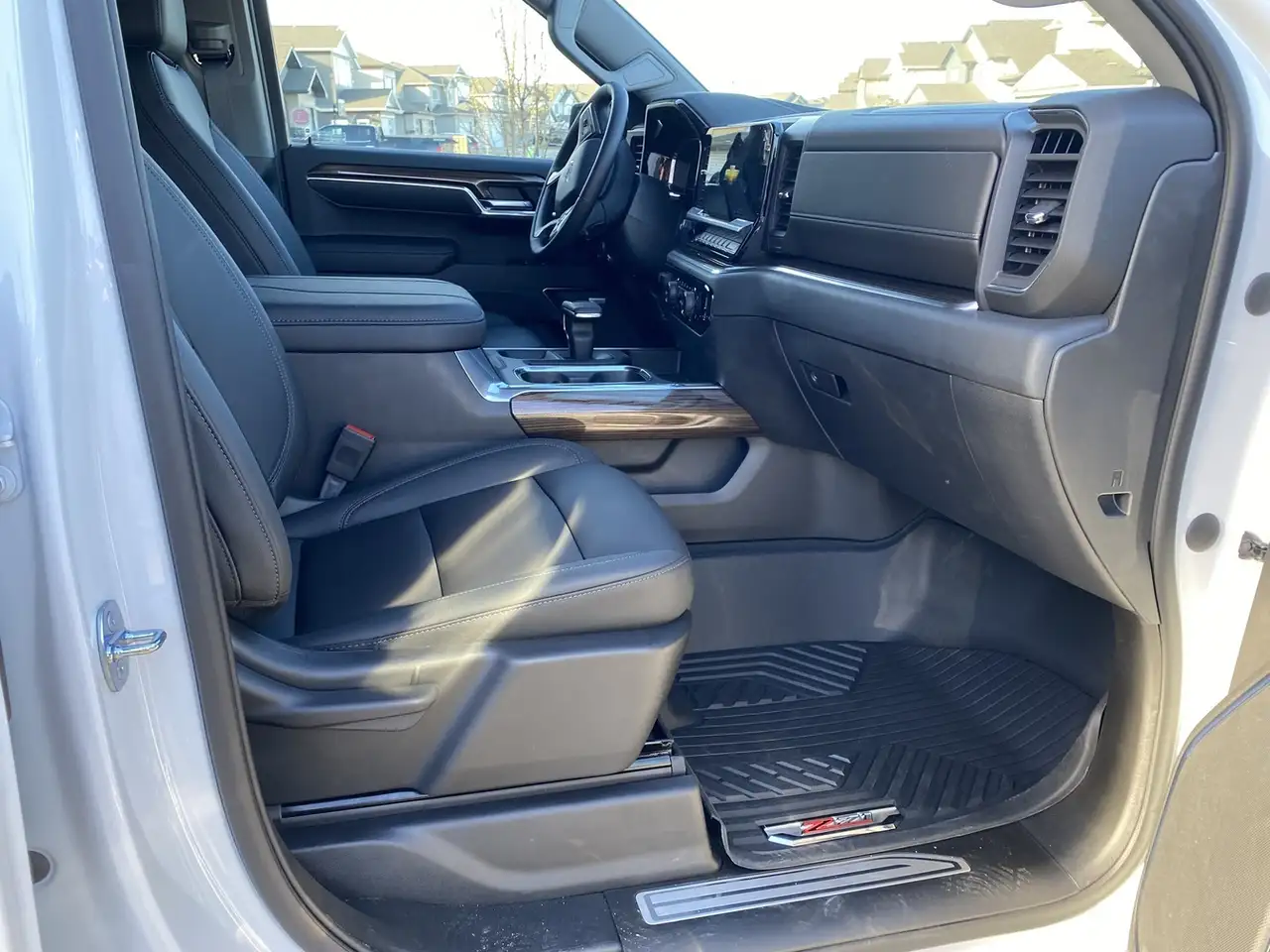 Chevrolet Silverado 1500 снимка Chevrolet Silverado 1500