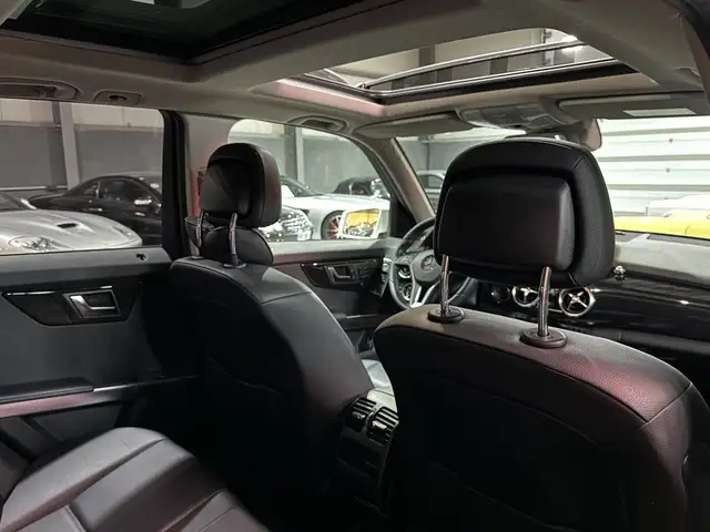 Mercedes-Benz GLK view 19