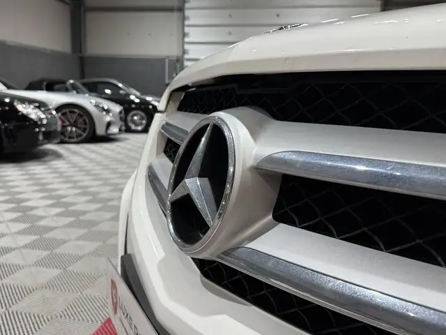 Mercedes-Benz GLK view 24