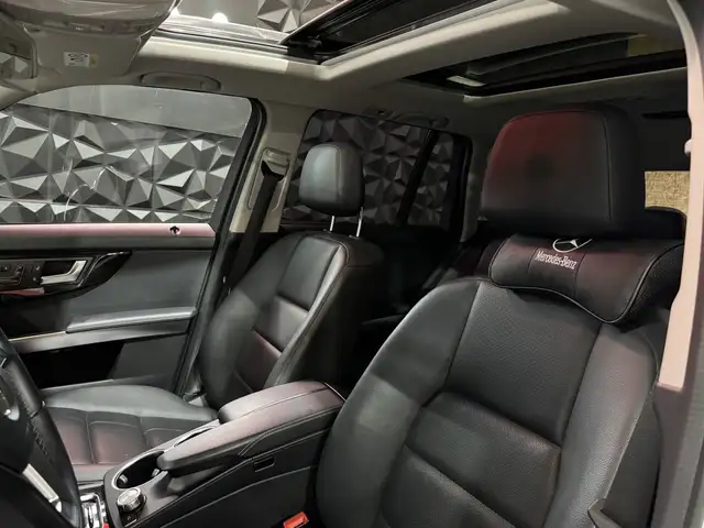 Mercedes-Benz GLK view 15