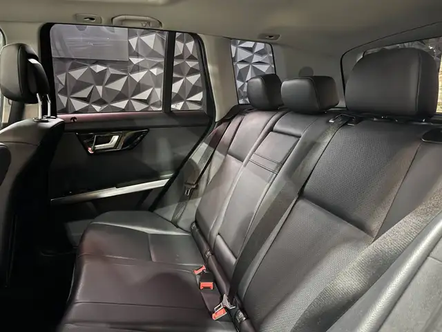 Mercedes-Benz GLK view 17