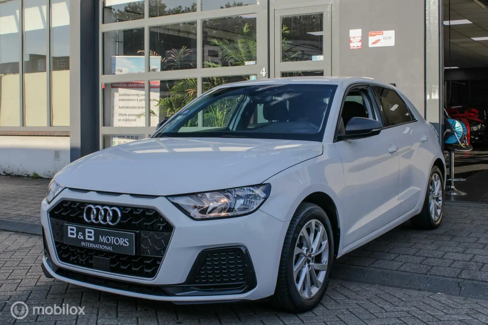 Audi A1 Sportback 30 TFSI + 1 Jaar Garantie Blanc - 2