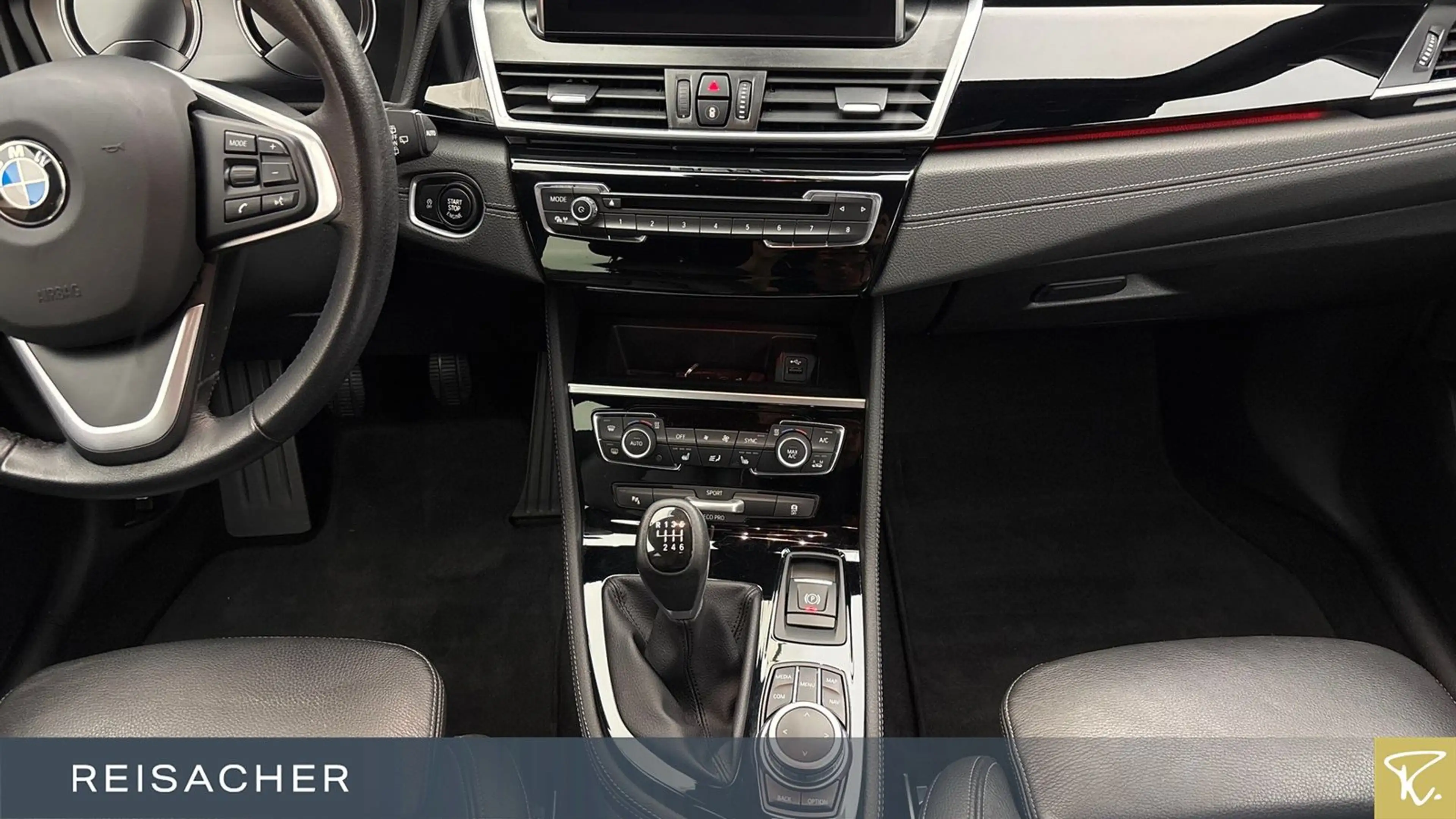 BMW 218 I Gran Tourer Sport-Line,AHK,HUD,3.Sitzreihe, — photo 11