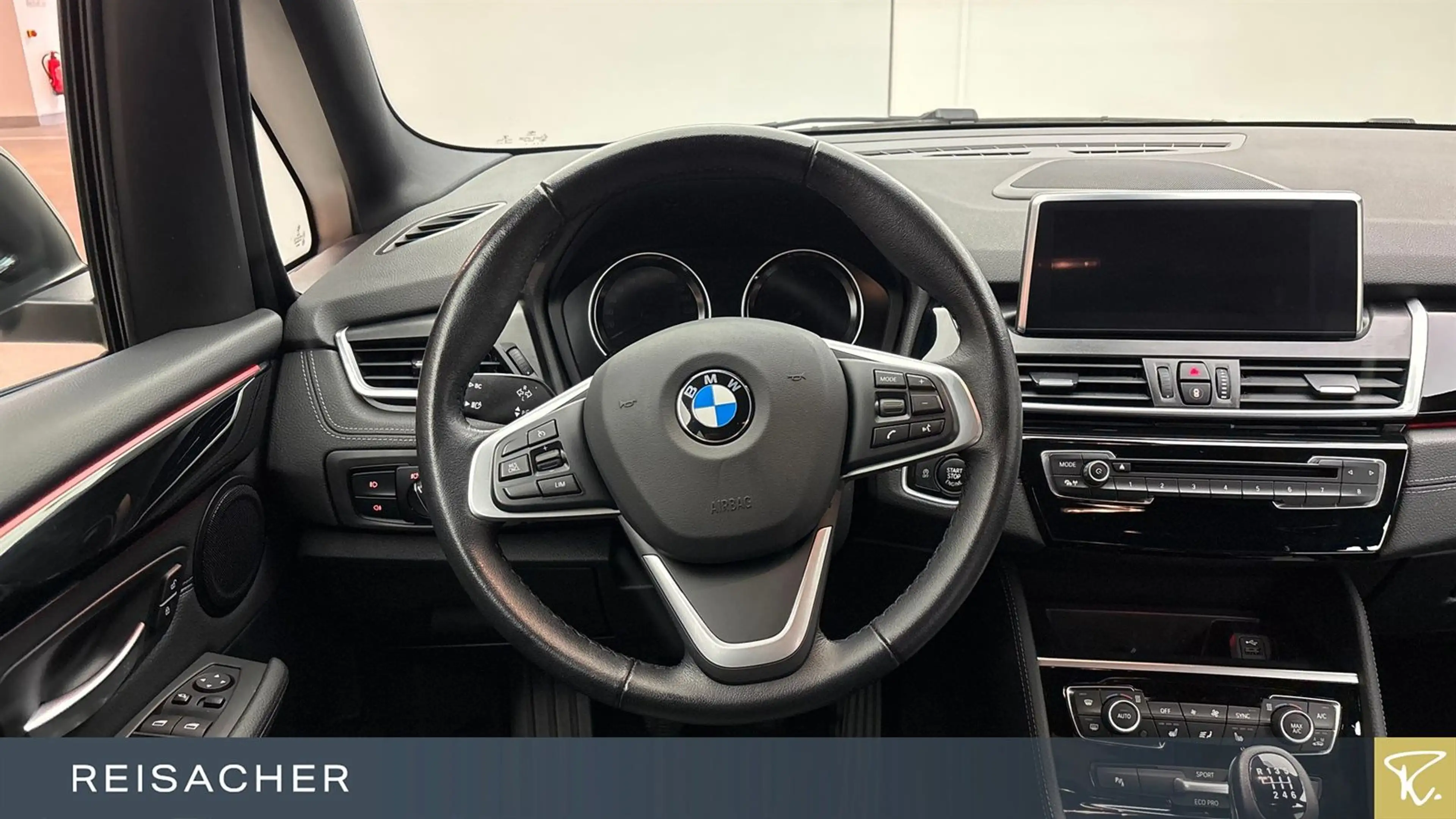 BMW 218 I Gran Tourer Sport-Line,AHK,HUD,3.Sitzreihe, — photo 5