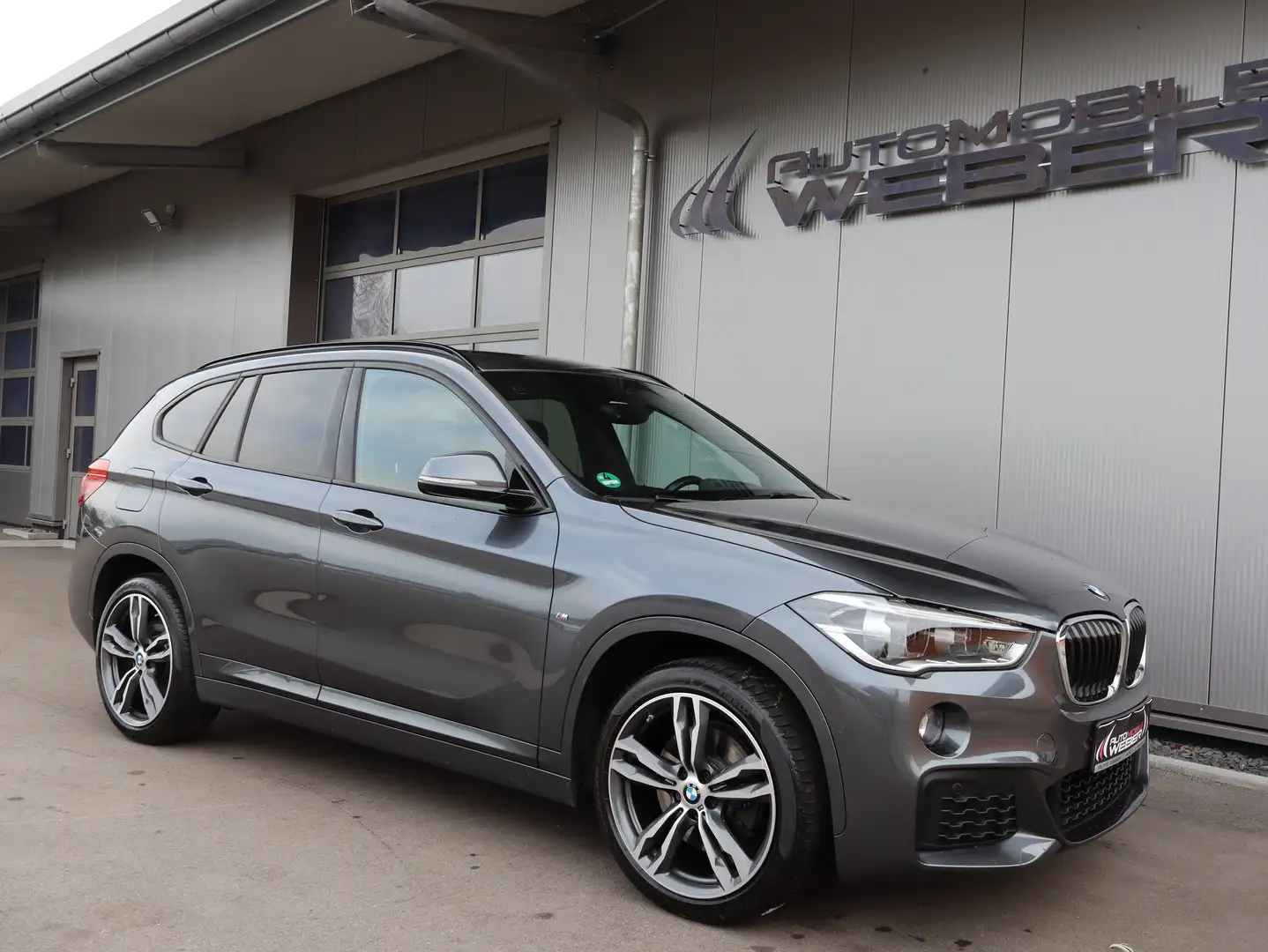BMW X1 xDrive20d Aut. M SPORT *BUSINESS-PAKET*LED*AHK*CAM Gris - 1