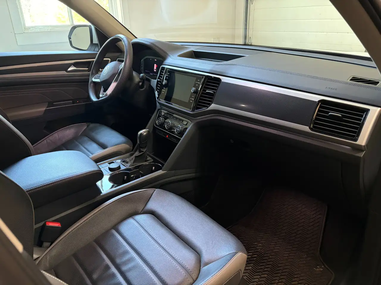 Volkswagen Atlas снимка Volkswagen Atlas