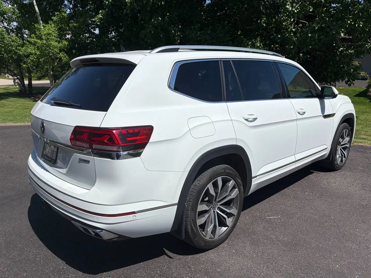 Volkswagen Atlas снимка Volkswagen Atlas