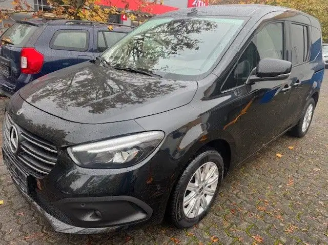 Mercedes-Benz T-Class 180 CDI LED ALCANTARA KAMERA AUTOMATIK
