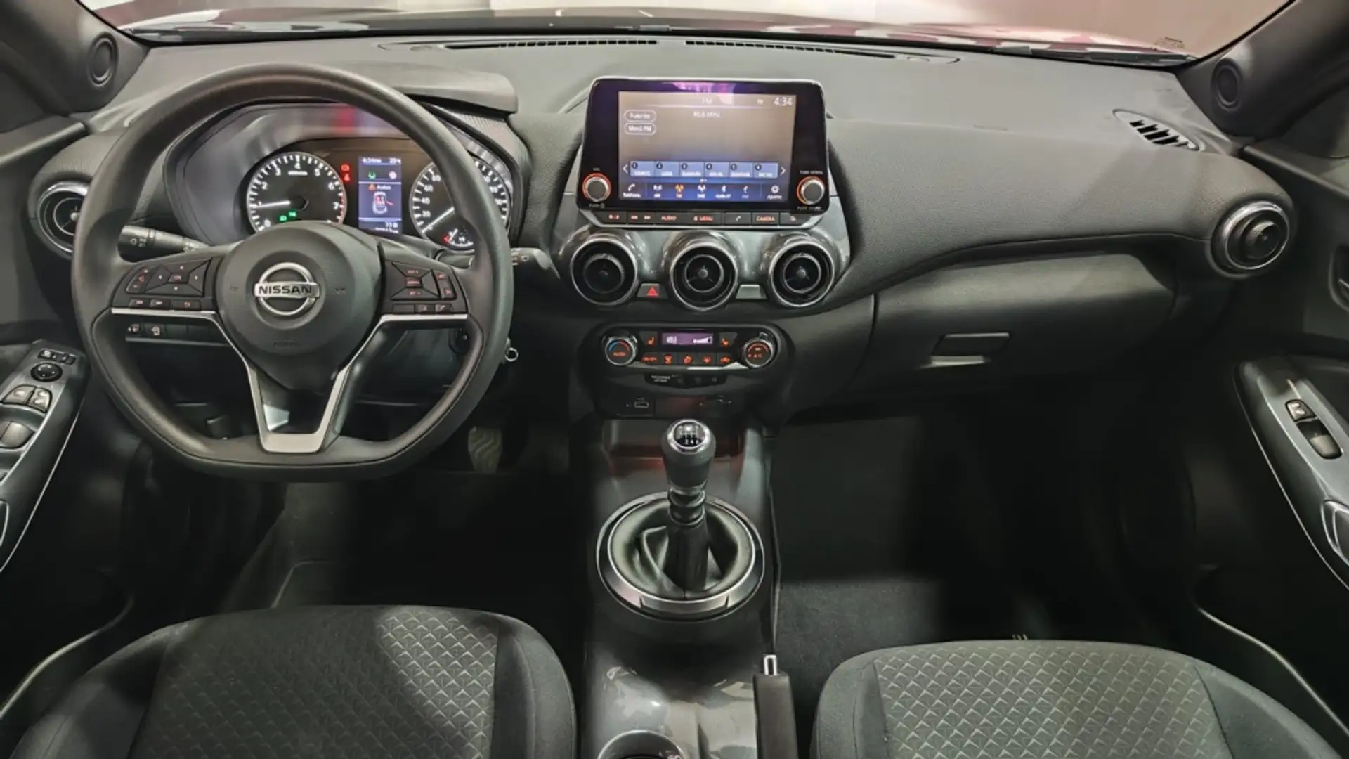Nissan Juke 1.0 DIG-T Acenta 4x2 117 Wit - 2