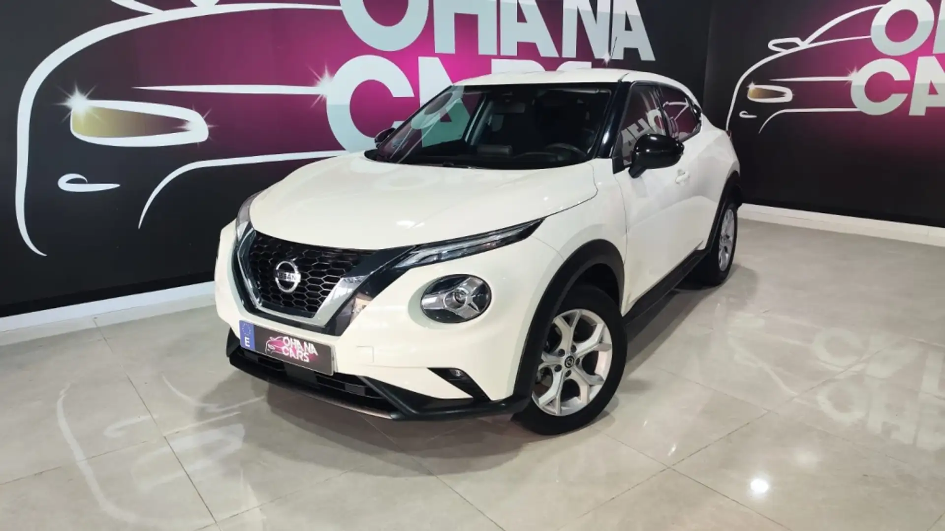 Nissan Juke 1.0 DIG-T Acenta 4x2 117 Wit - 1