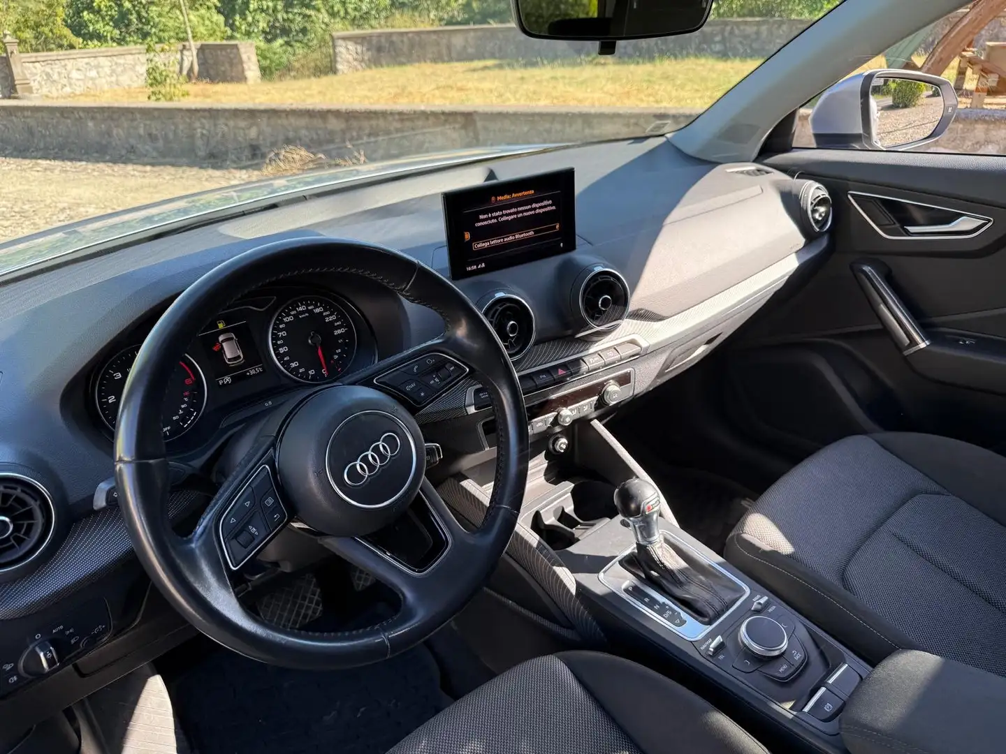 Audi Q2 30 1.6 tdi Business Xenon-1Propr--Luci Ambiente Argento - 2