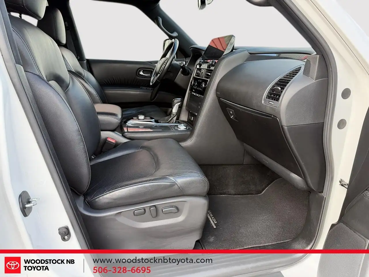 Nissan Armada снимка Nissan Armada
