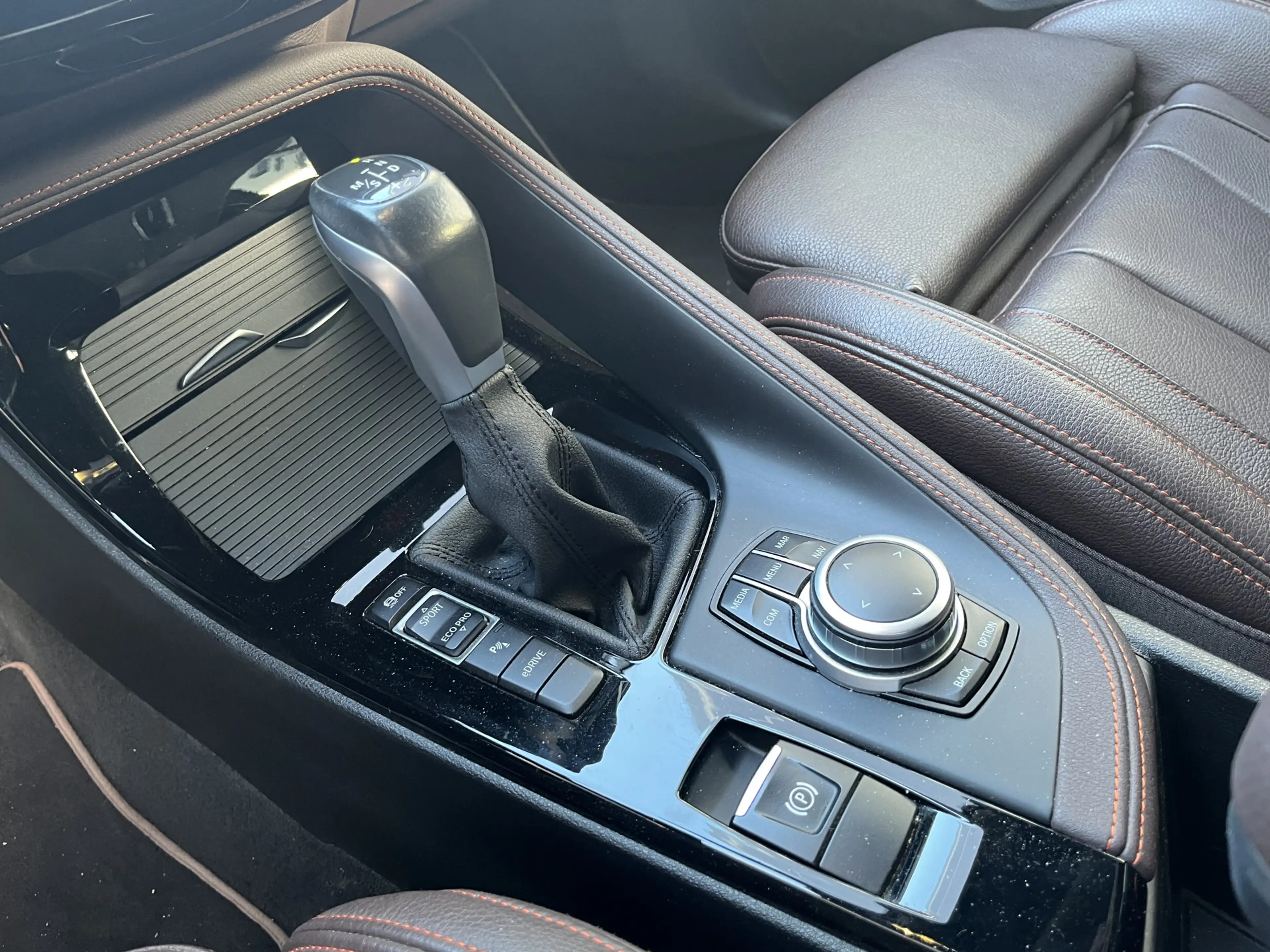 BMW X2 xDrive25e M-Sport X| Leder | M-Stoelen | 19" | Sto — photo 13