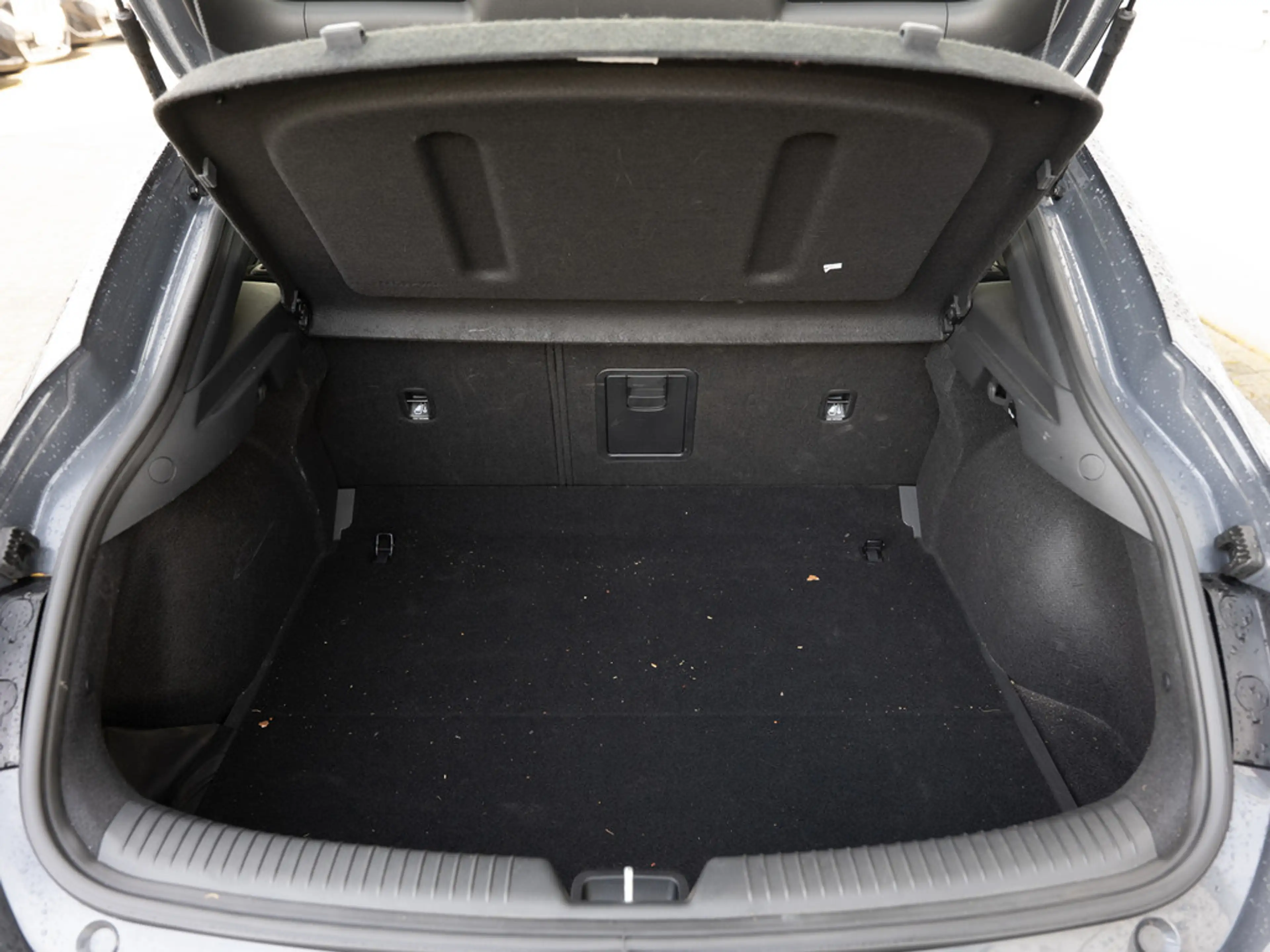 Hyundai i30 Fastback 1.5 Edition 30+ Mild-Hybrid LED — photo 13