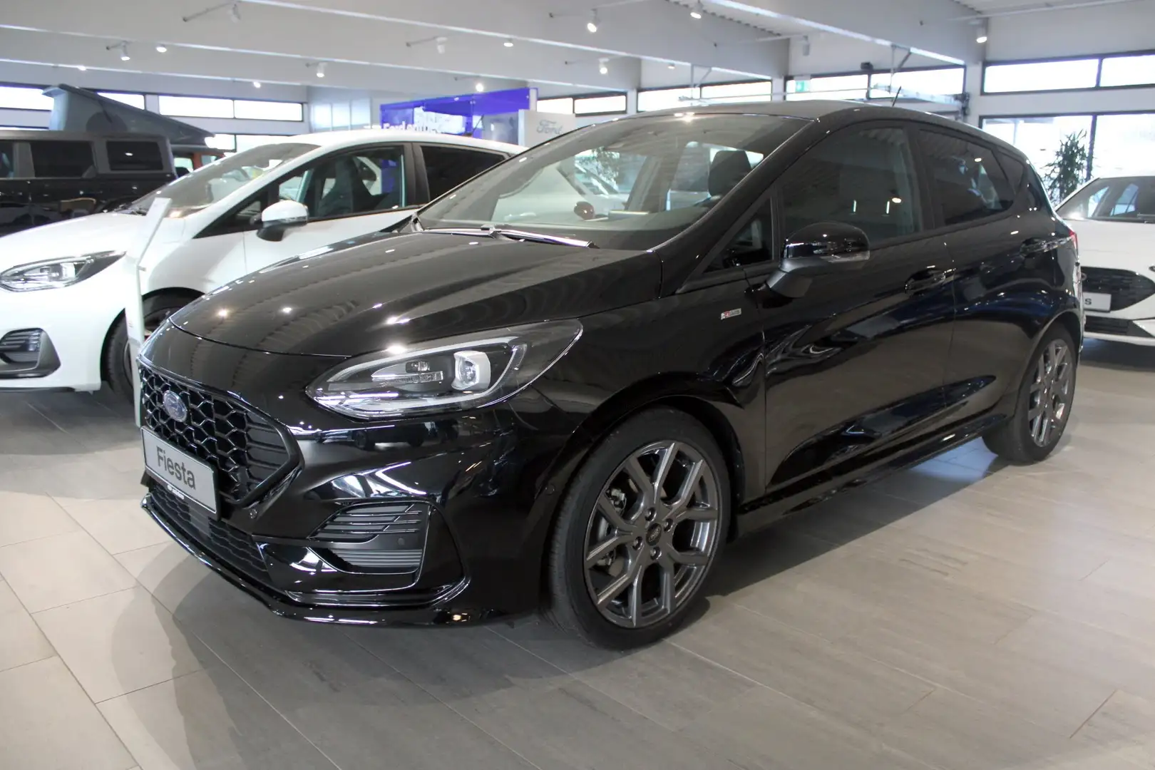 Ford Fiesta ST-LINE AUTOMATIK LED NAVI ACC CAM Winter Paket Schwarz - 2