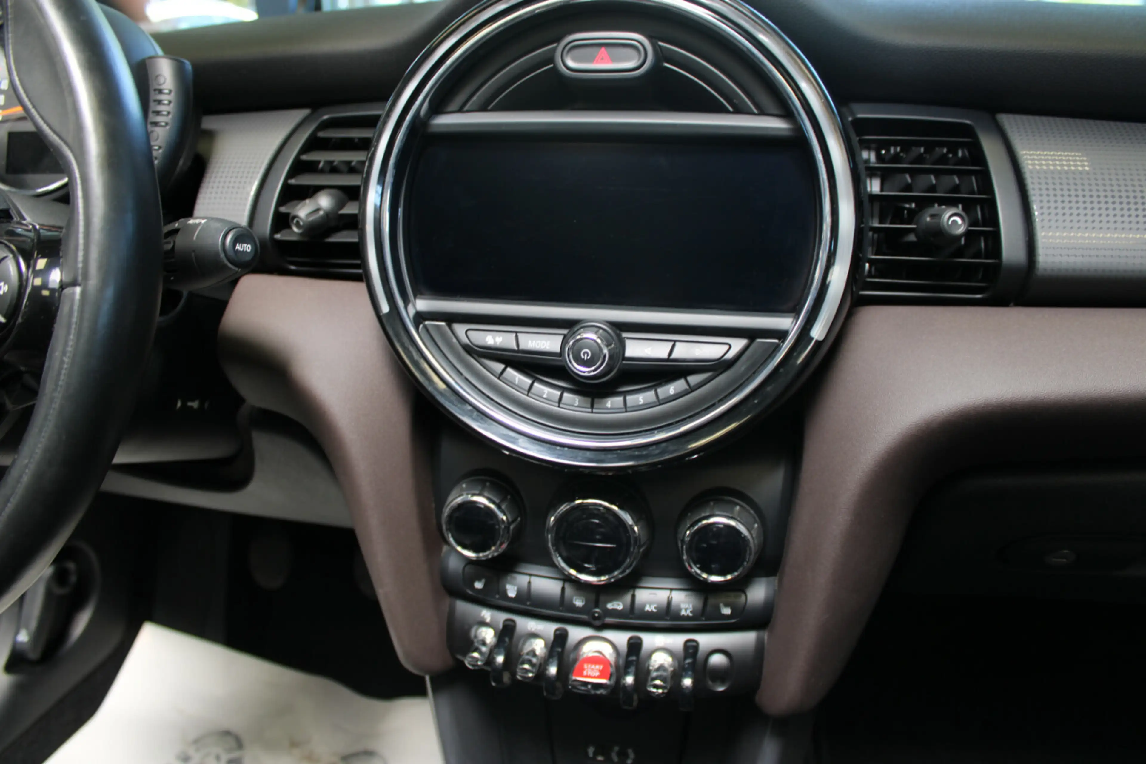 MINI Cooper Cabrio Chili - Leder- Navi - Kamera - — photo 11