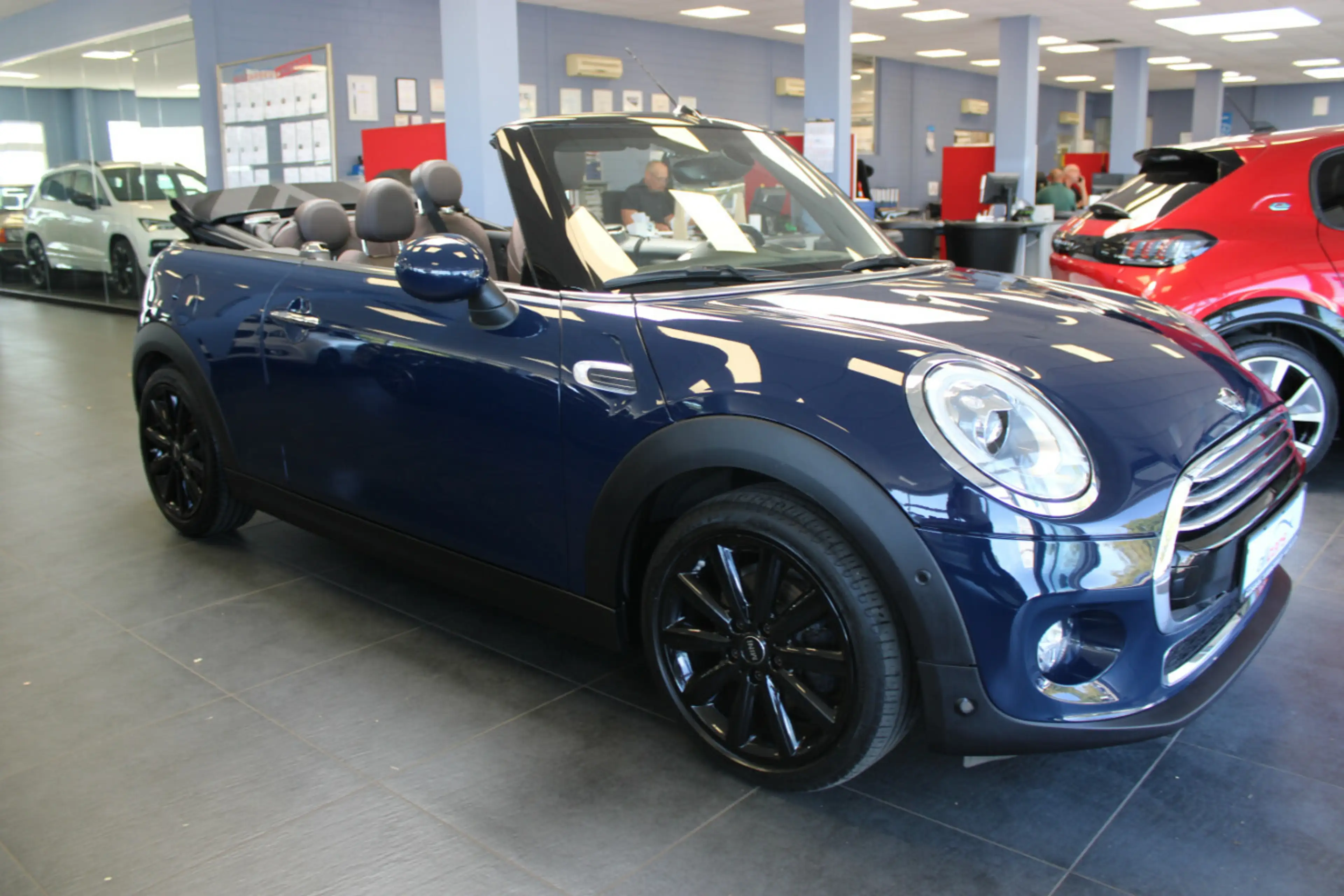 MINI Cooper Cabrio Chili - Leder- Navi - Kamera -