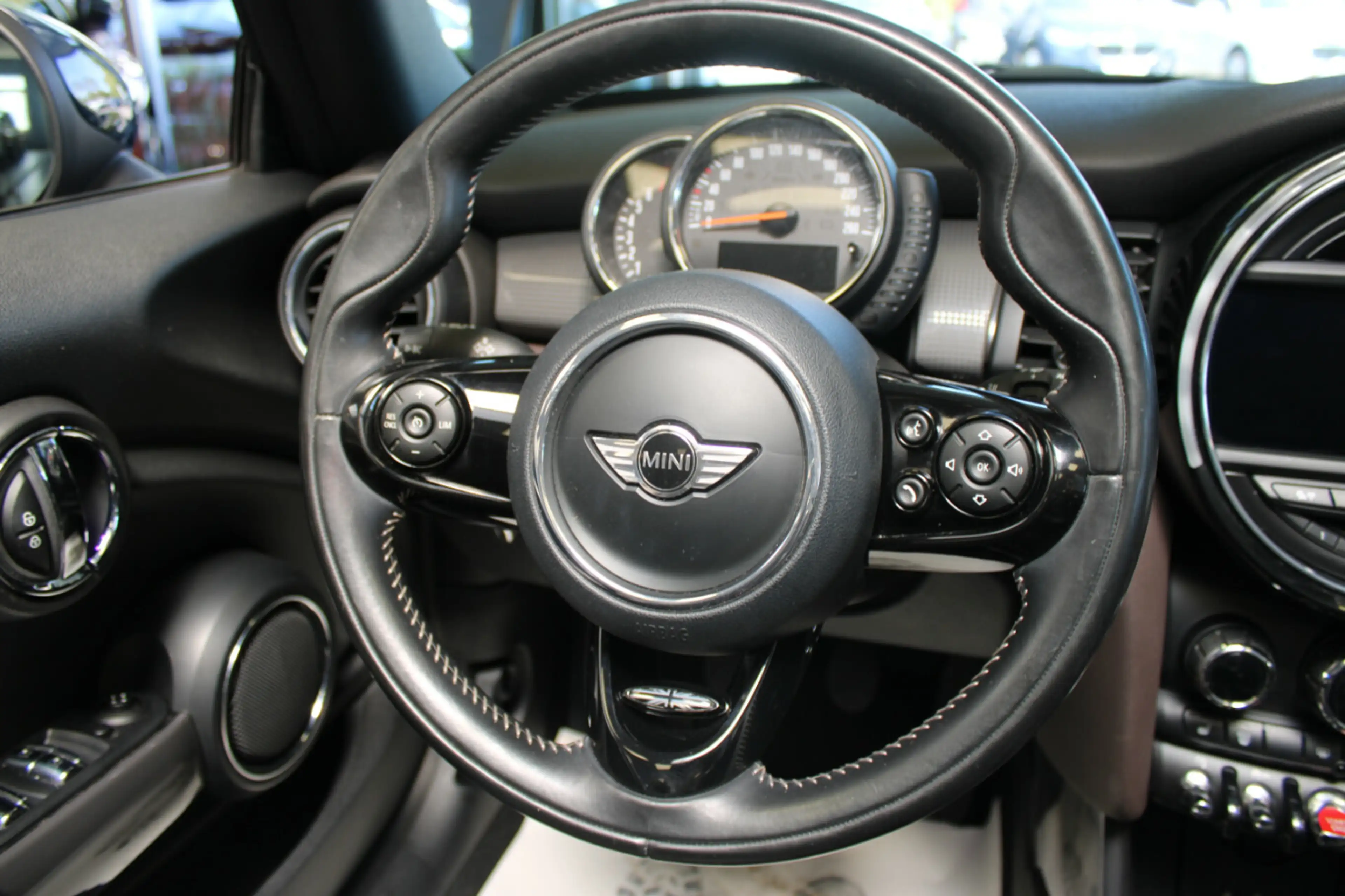 MINI Cooper Cabrio Chili - Leder- Navi - Kamera - — photo 10