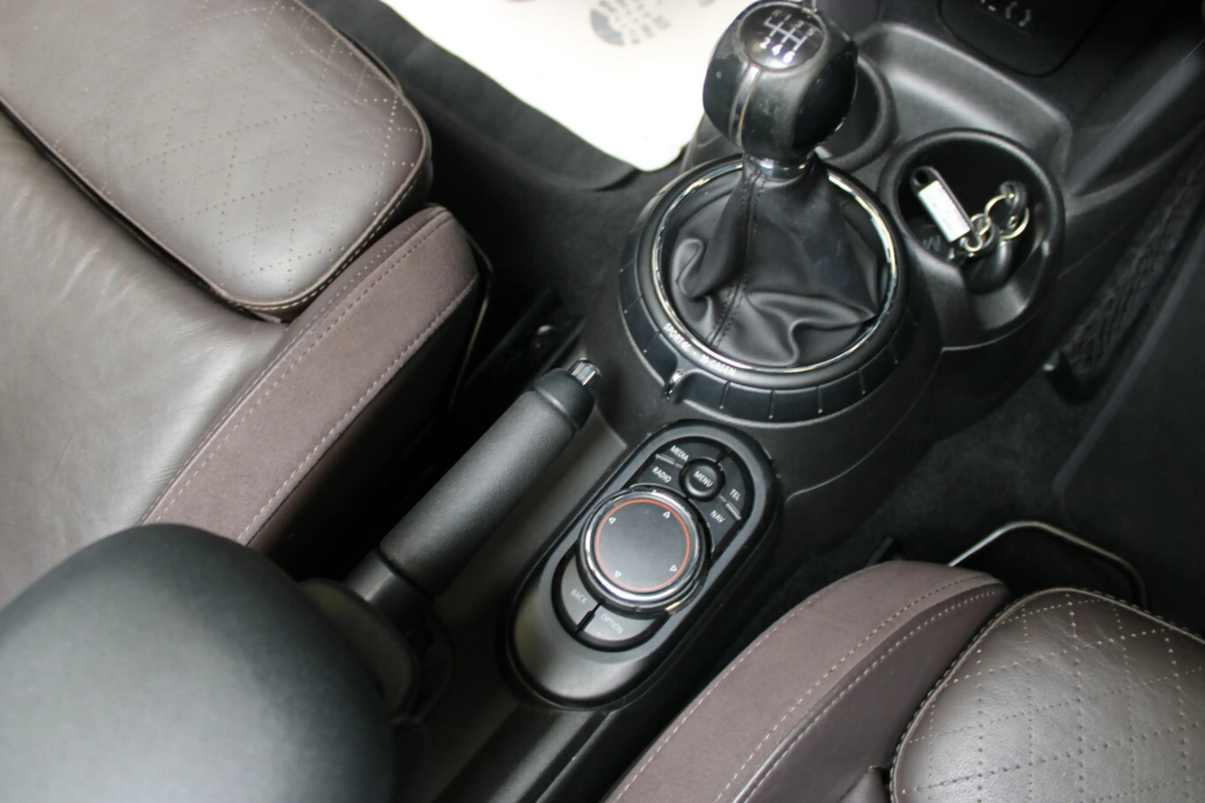 MINI Cooper Cabrio Chili - Leder- Navi - Kamera - — photo 12