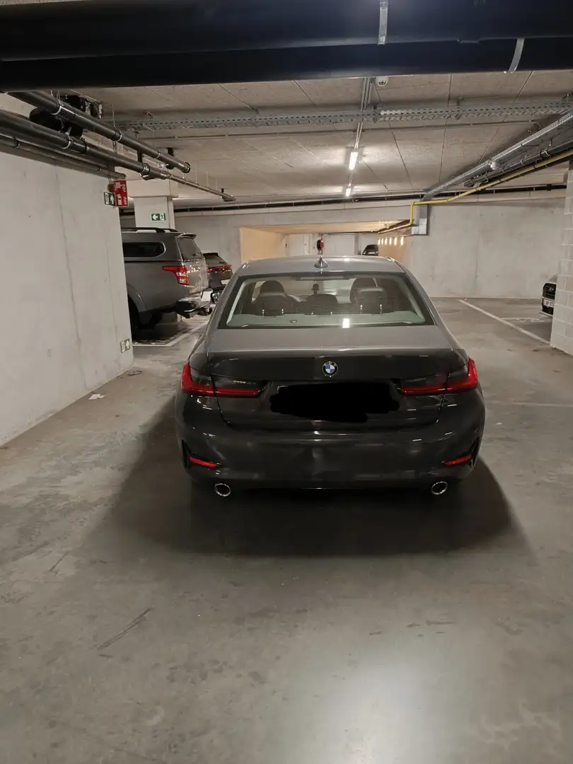 BMW 318 318i annee 2022 avec 85000 km , ct ok - 2