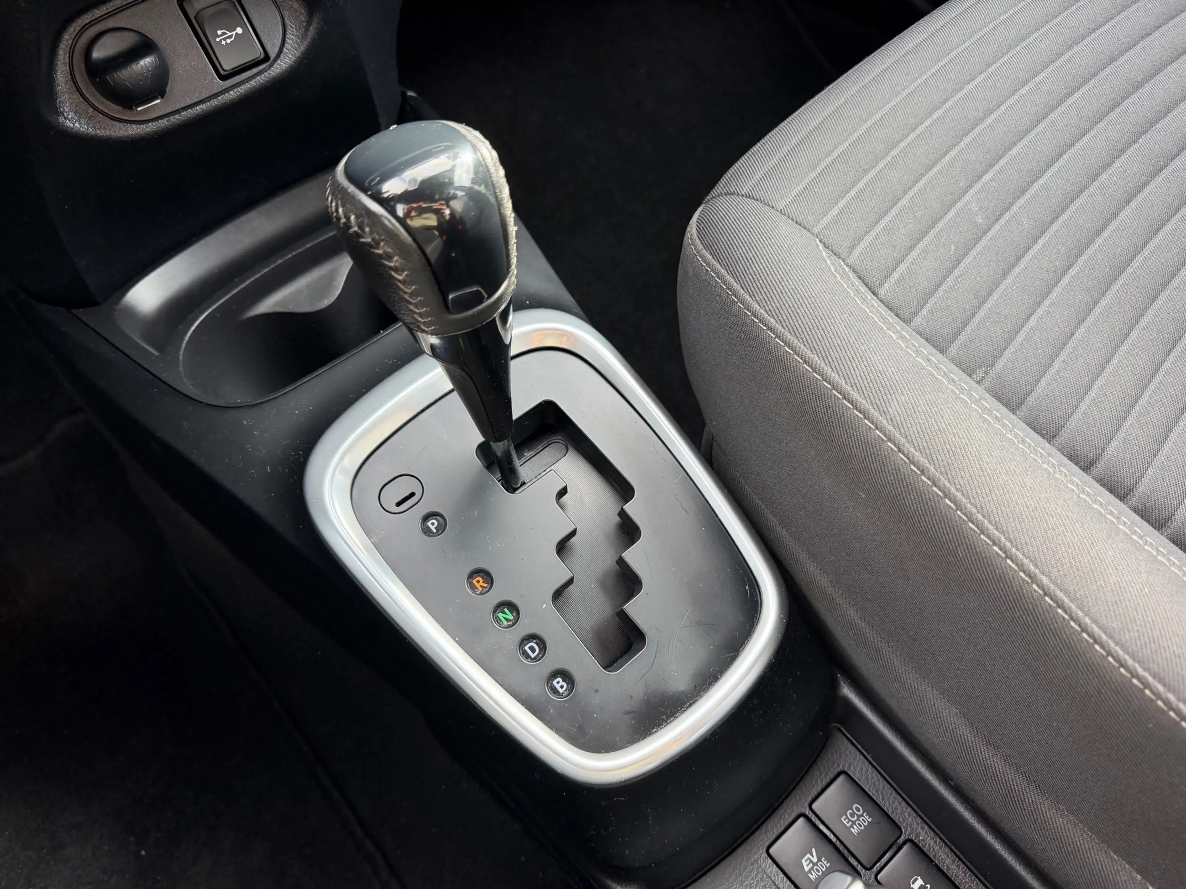 Toyota Yaris 1.5 Hybrid Aspiration Aut/Airco/Navi/Camra/Cruise/ — photo 3