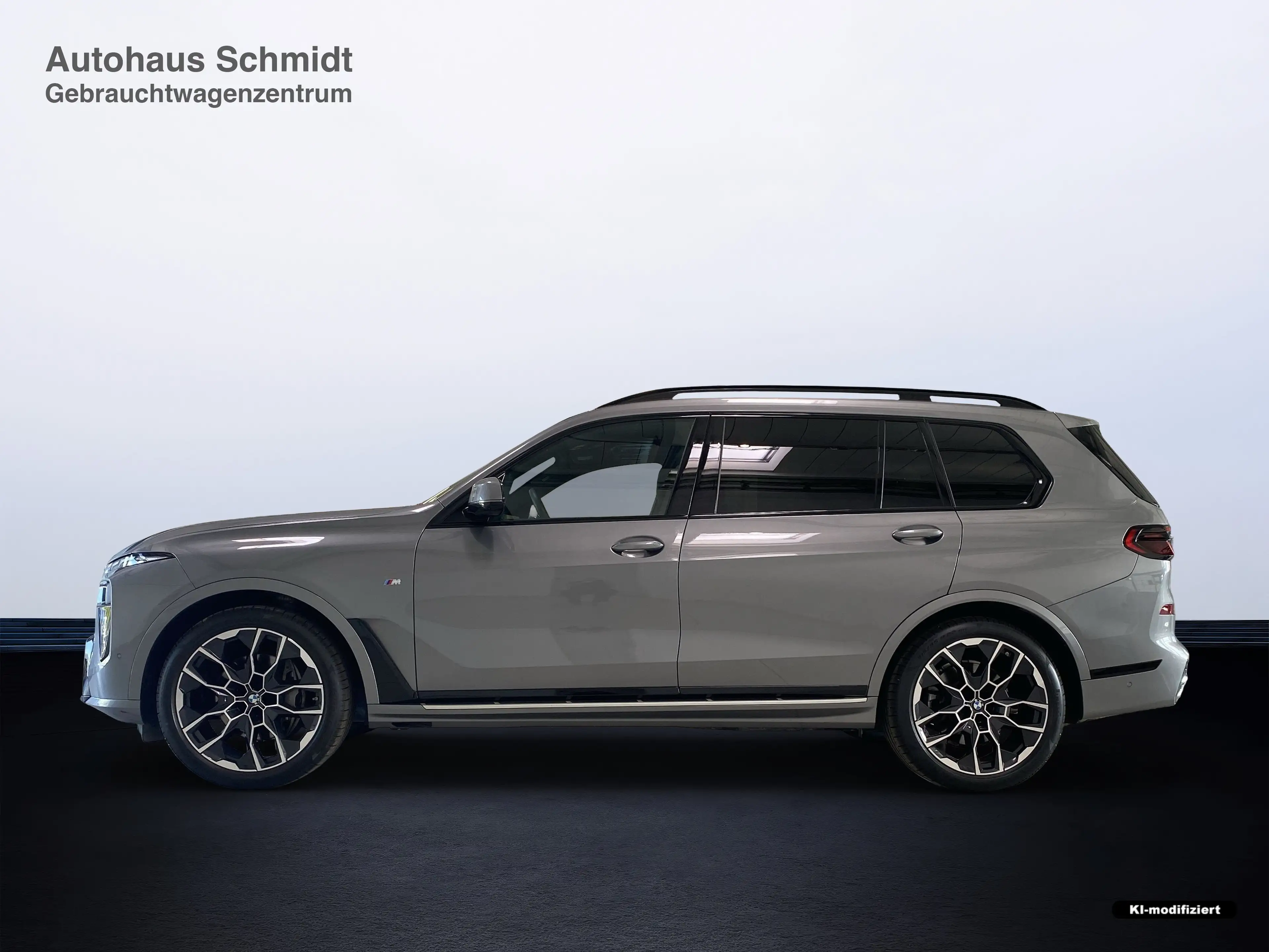 BMW X7 xDrive40i — photo 2