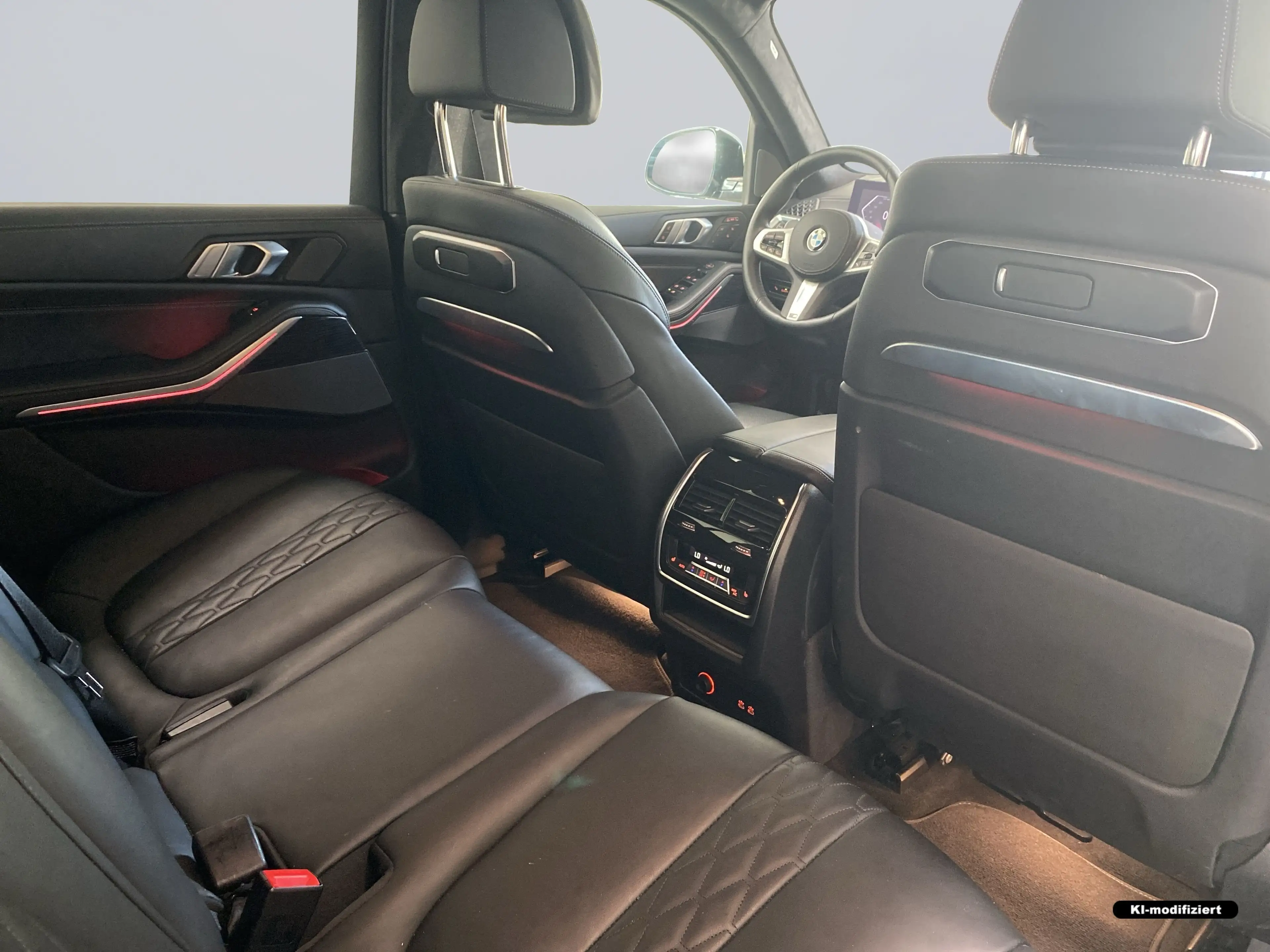BMW X7 xDrive40i — photo 10