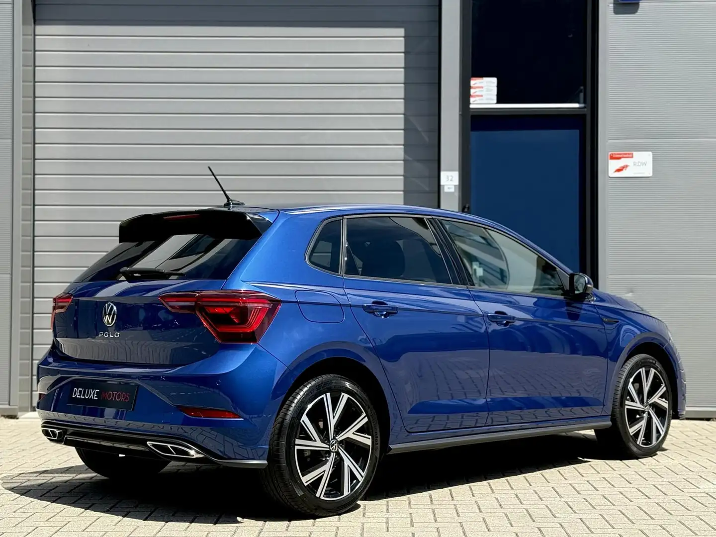 Volkswagen Polo 1.0 TSI R-Line Camera|Keyless|IQ|ACC|110 pk Blauw - 2