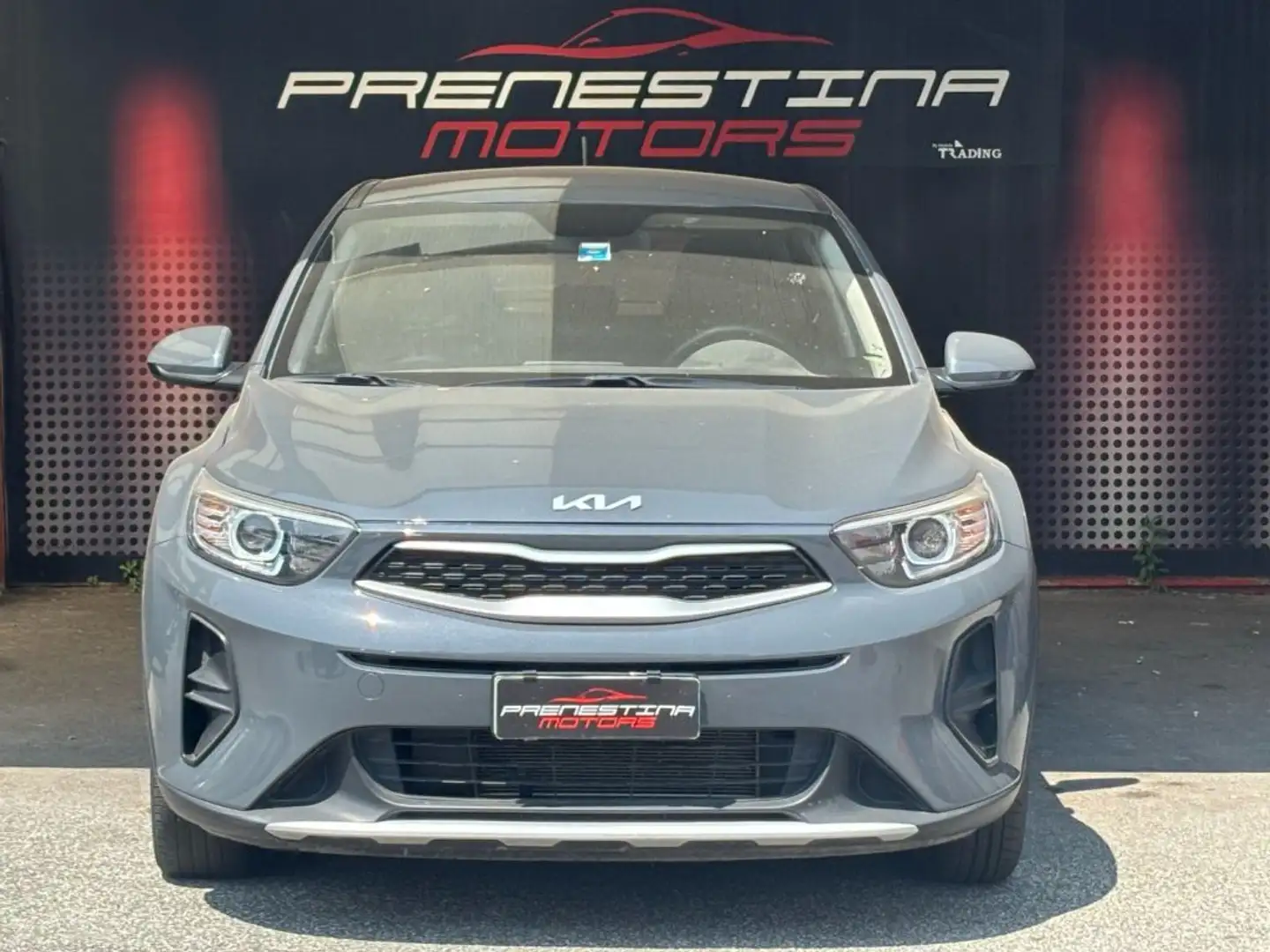 Kia Stonic 1.2 DPI Urban Grigio - 2