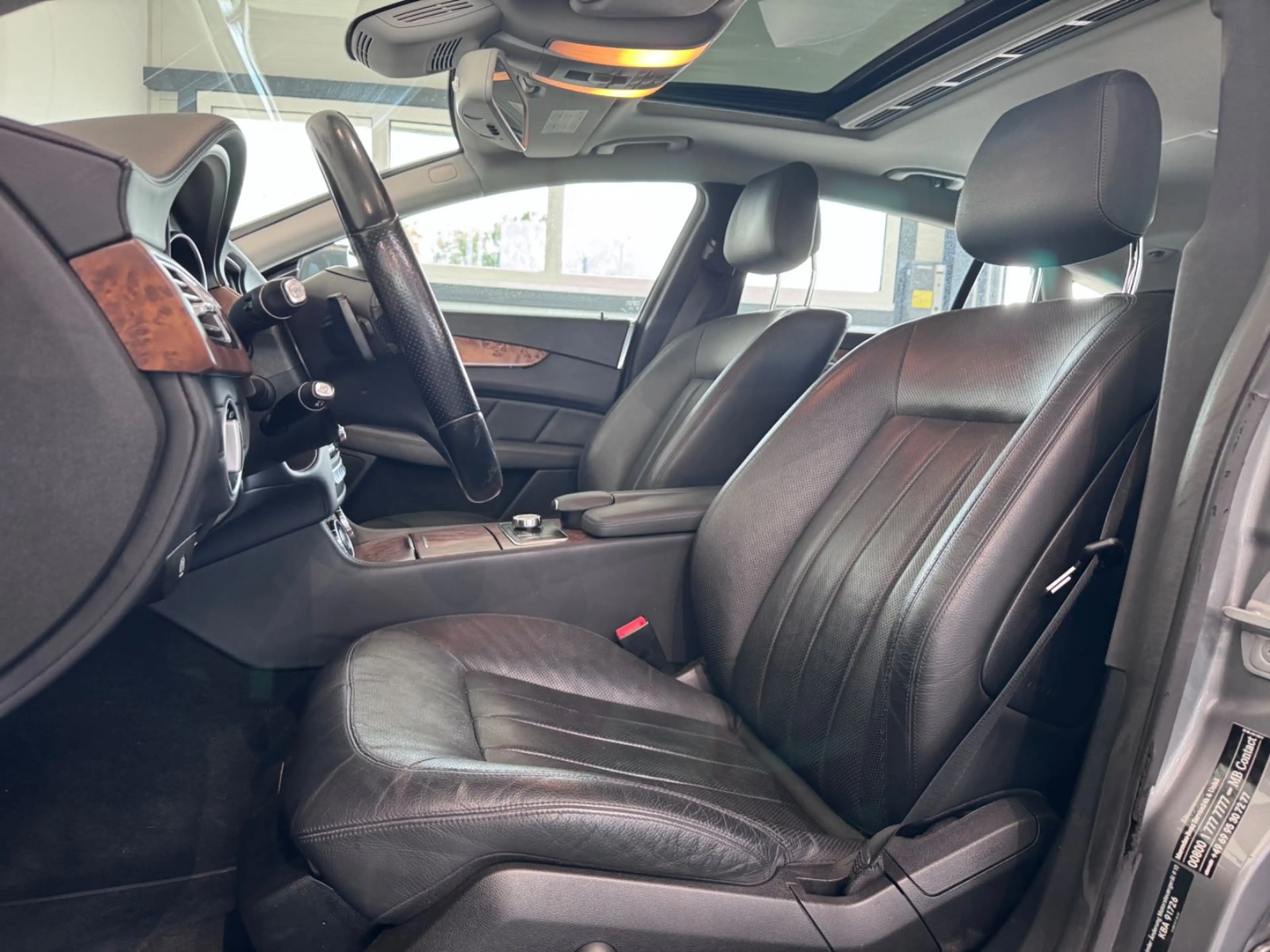 Mercedes-Benz CLS 350 *LED*NAVI*KAMERA*HARMAN* — photo 13