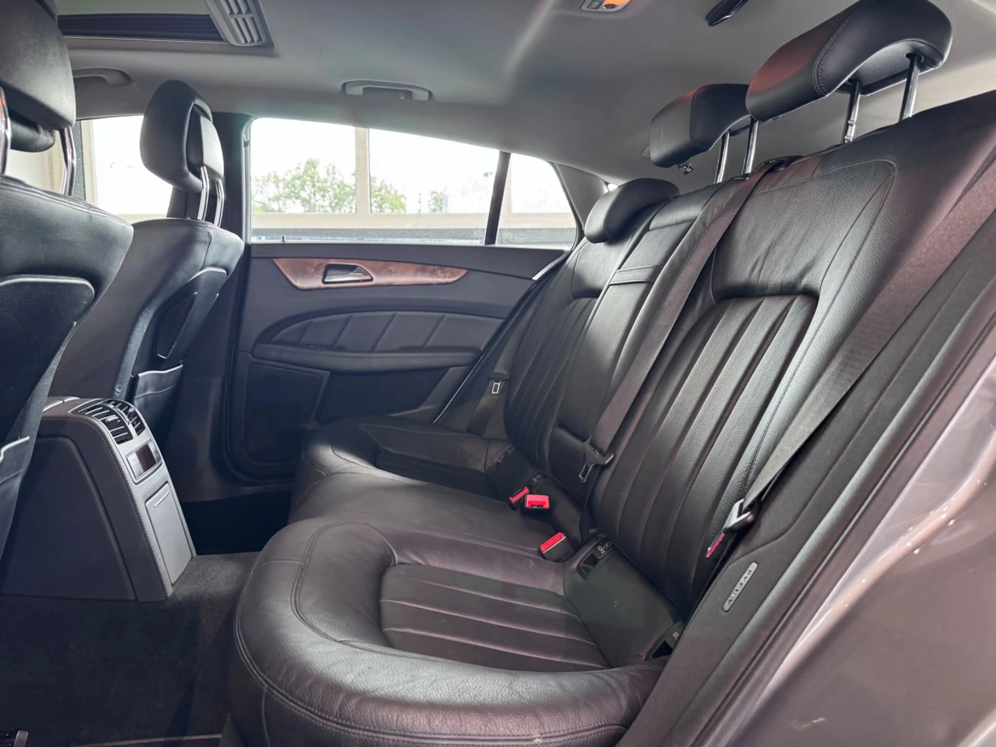 Mercedes-Benz CLS 350 *LED*NAVI*KAMERA*HARMAN* — photo 15