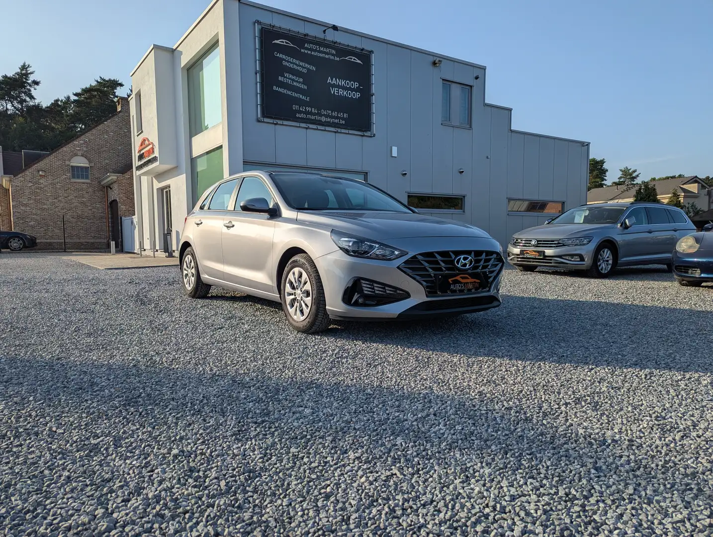 Hyundai i30 1.0 T-GDI | CAMERA | CARPLAY | DAB | LANE ASSIST Zilver - 1
