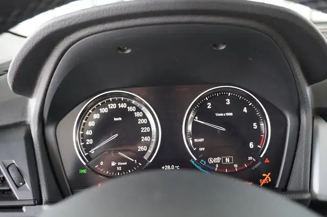 BMW 2 Series view 13