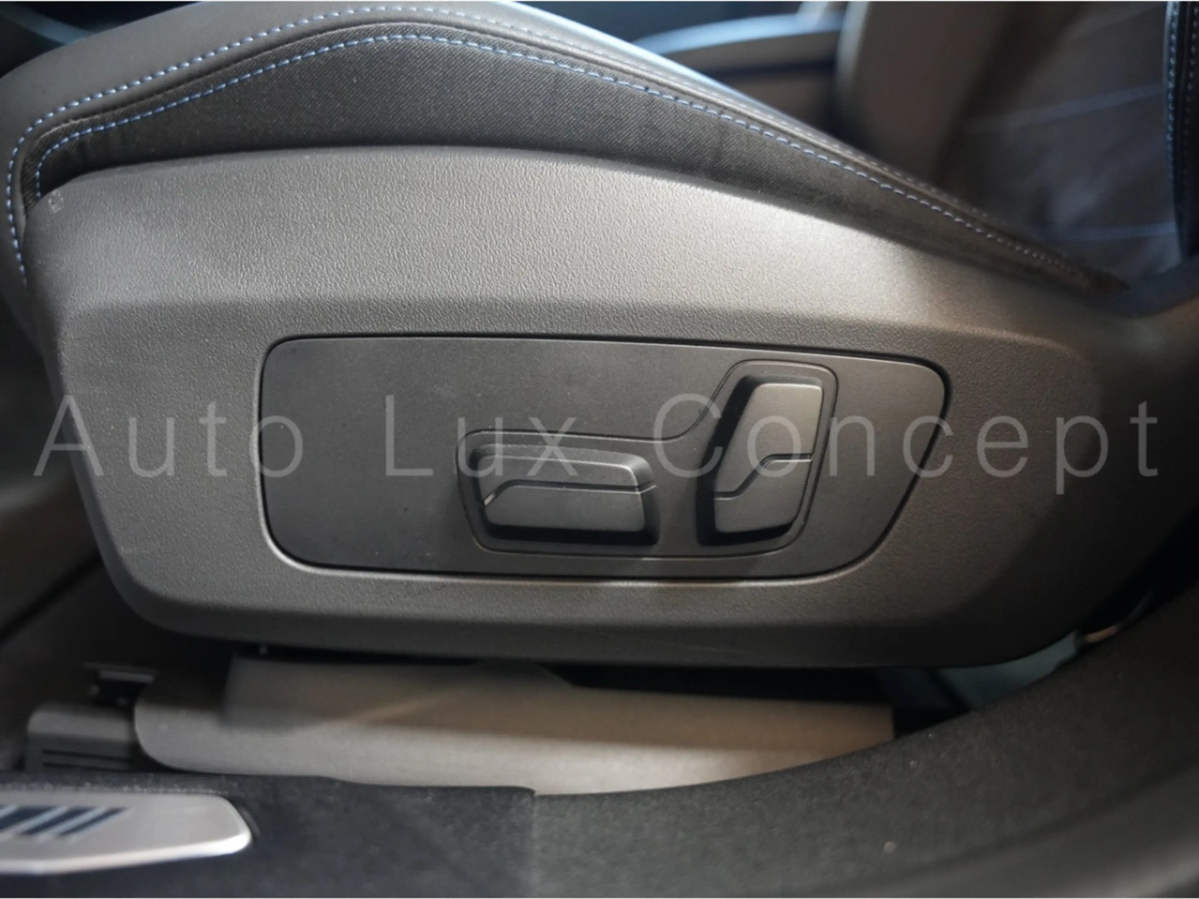 BMW 120 d M Sport/HUD/Kam/Pano/eSitze/eHeckklappe — photo 15