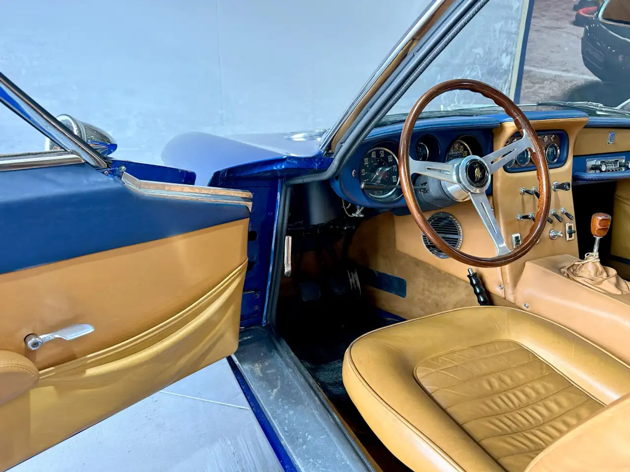 Lamborghini 400 GT 2+2 Superleggera V12 3.9 320ch BVM5, foto 9