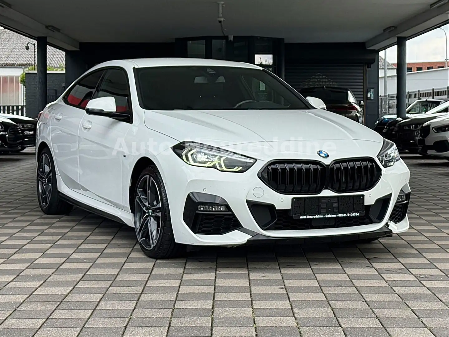 BMW 218 218d Gran Coupé *M-Sportpaket*M-Paket*1.Hd*MwSt Weiß - 1