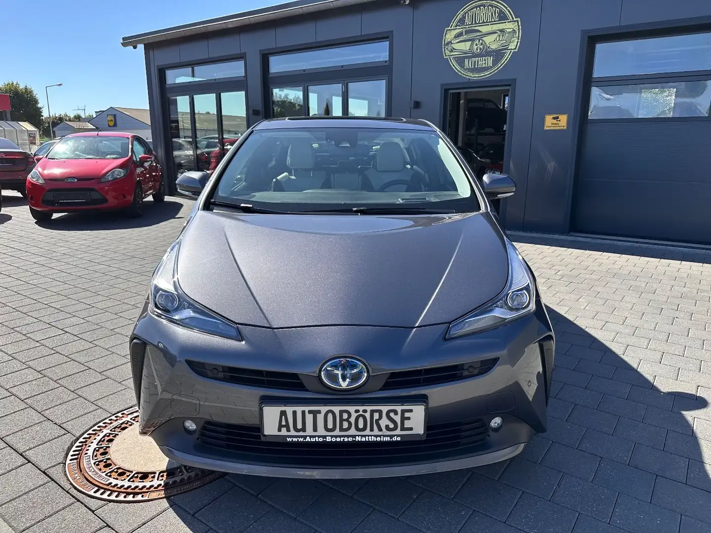 Toyota Prius Executive Grau - 2