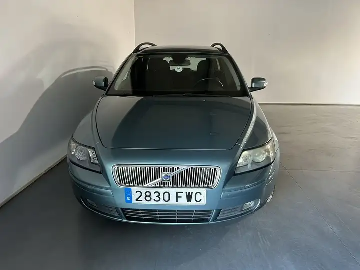 Volvo S40 2.0D Momentum 2007, foto 5