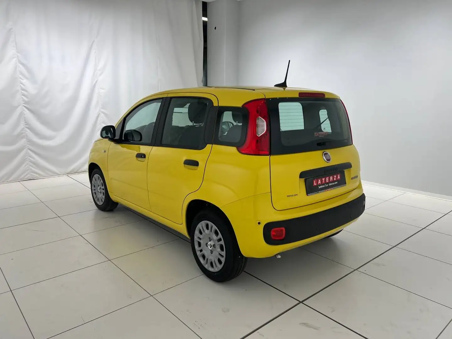 Fiat Panda 1.0 firefly hybrid s&s 70cv Gelb - 2