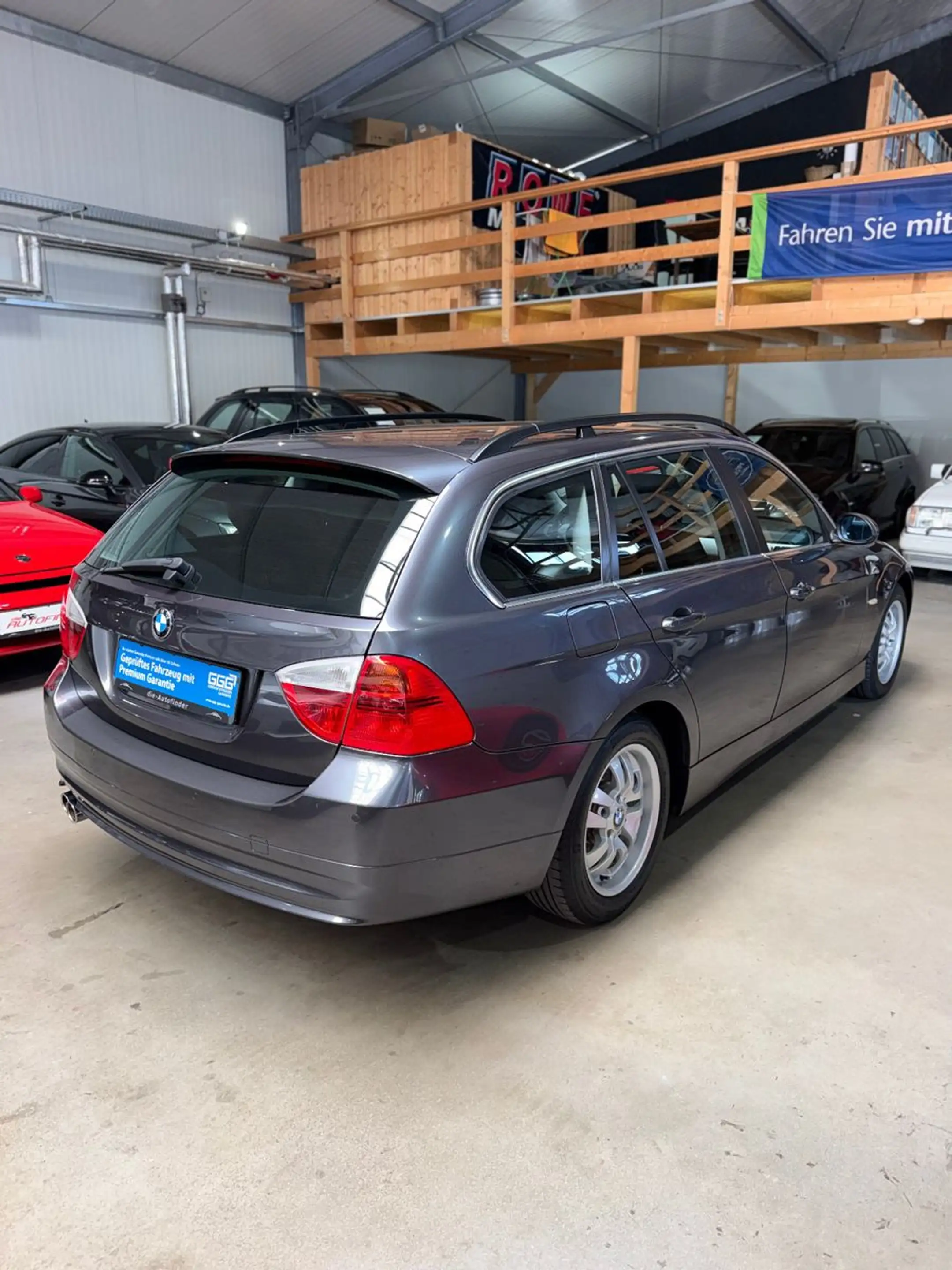 BMW 325 i Touring Xenon,Sitzheizung,PDC,Alu — photo 13