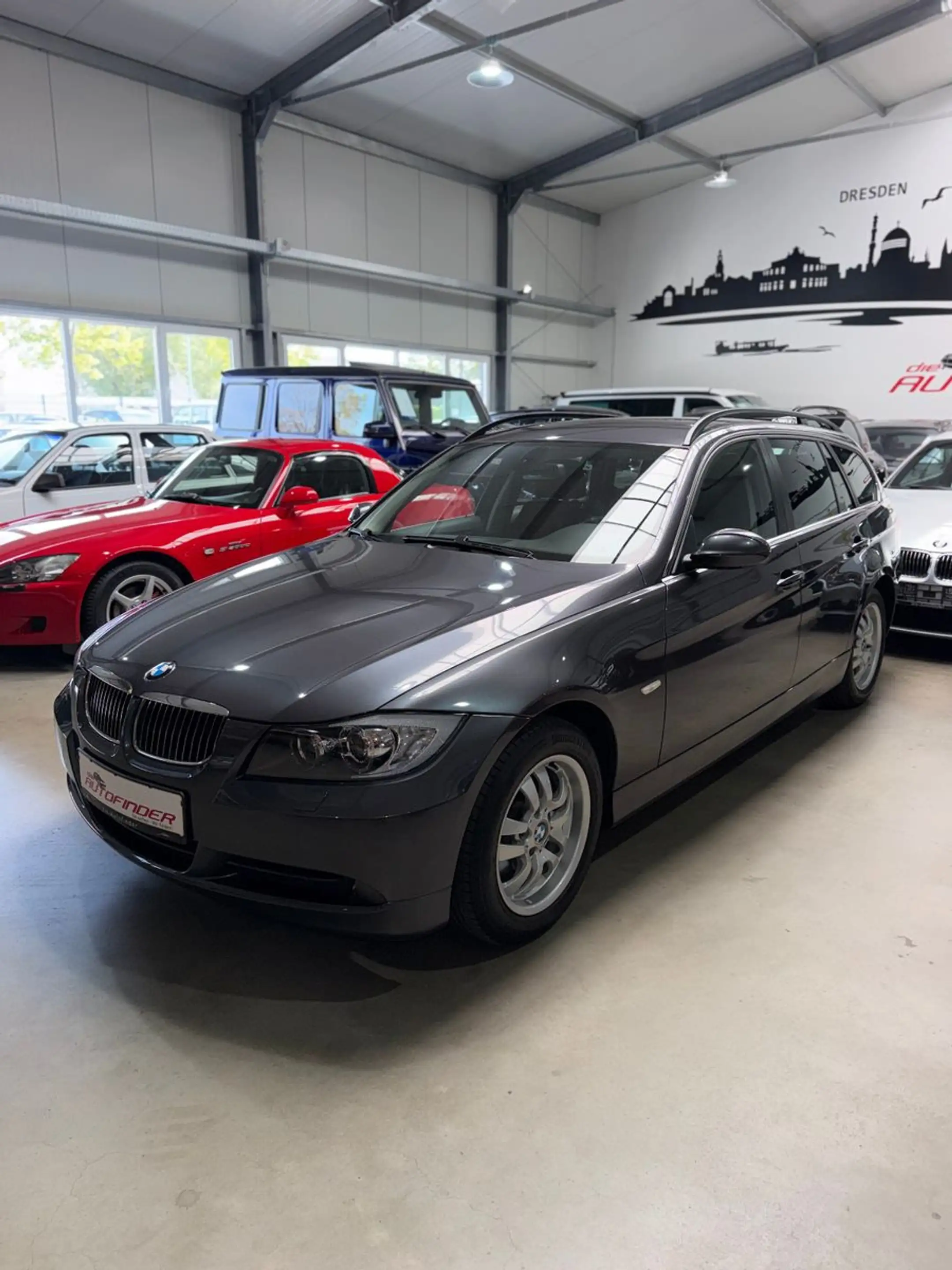 BMW 325 i Touring Xenon,Sitzheizung,PDC,Alu — photo 9
