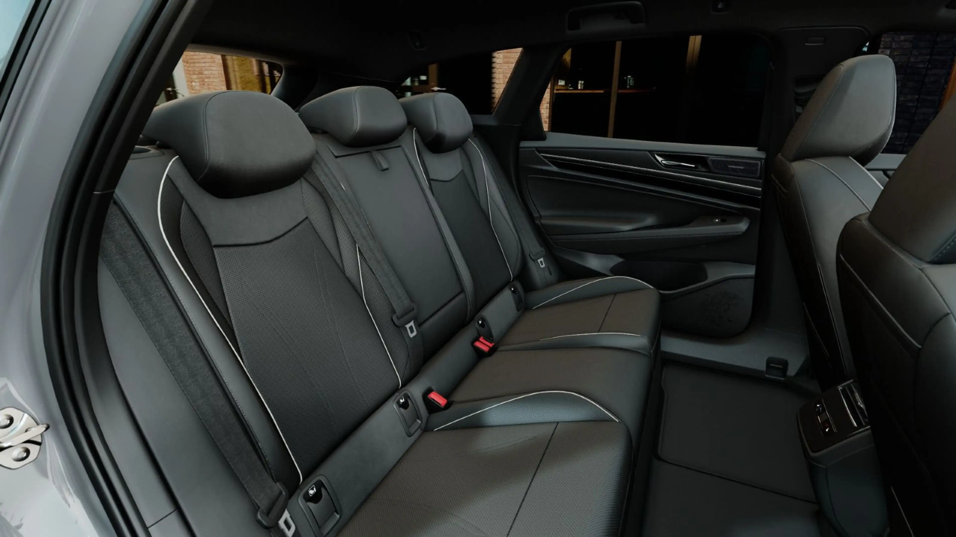 Volkswagen ID.7 Tourer Pro 210 kW (286 PS) 77 kWh AHK Sound — photo 10