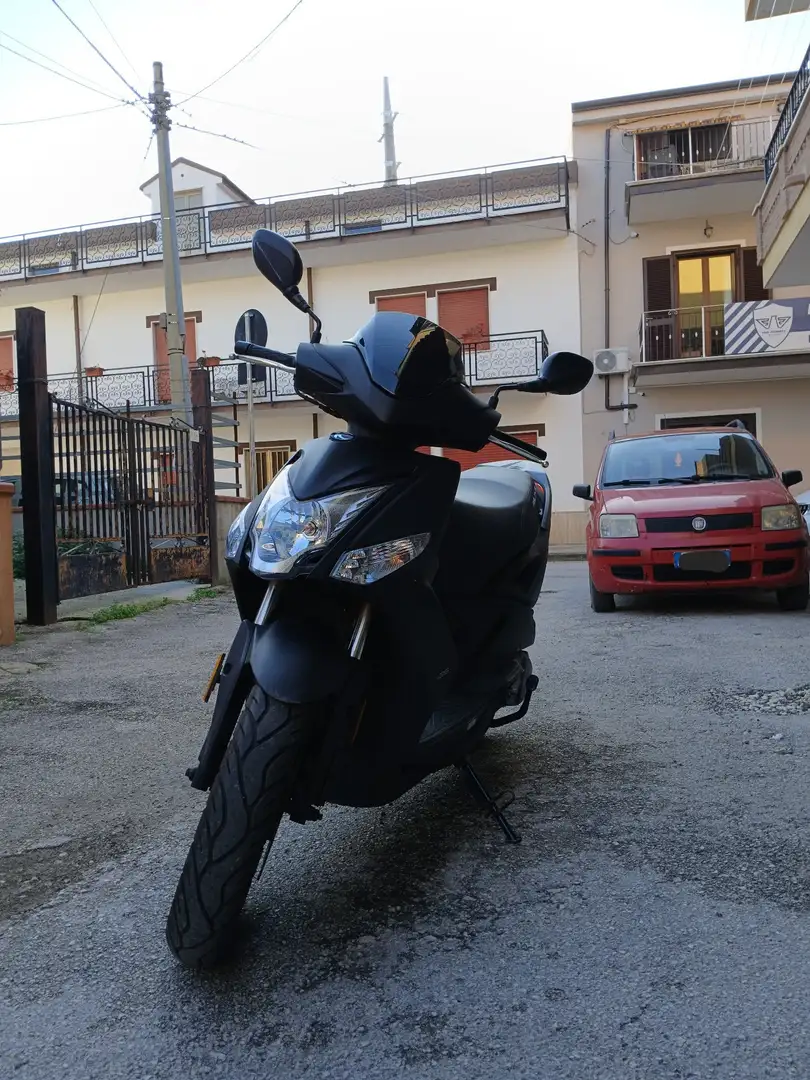 Kymco Agility 125 R16+ Černá - 1