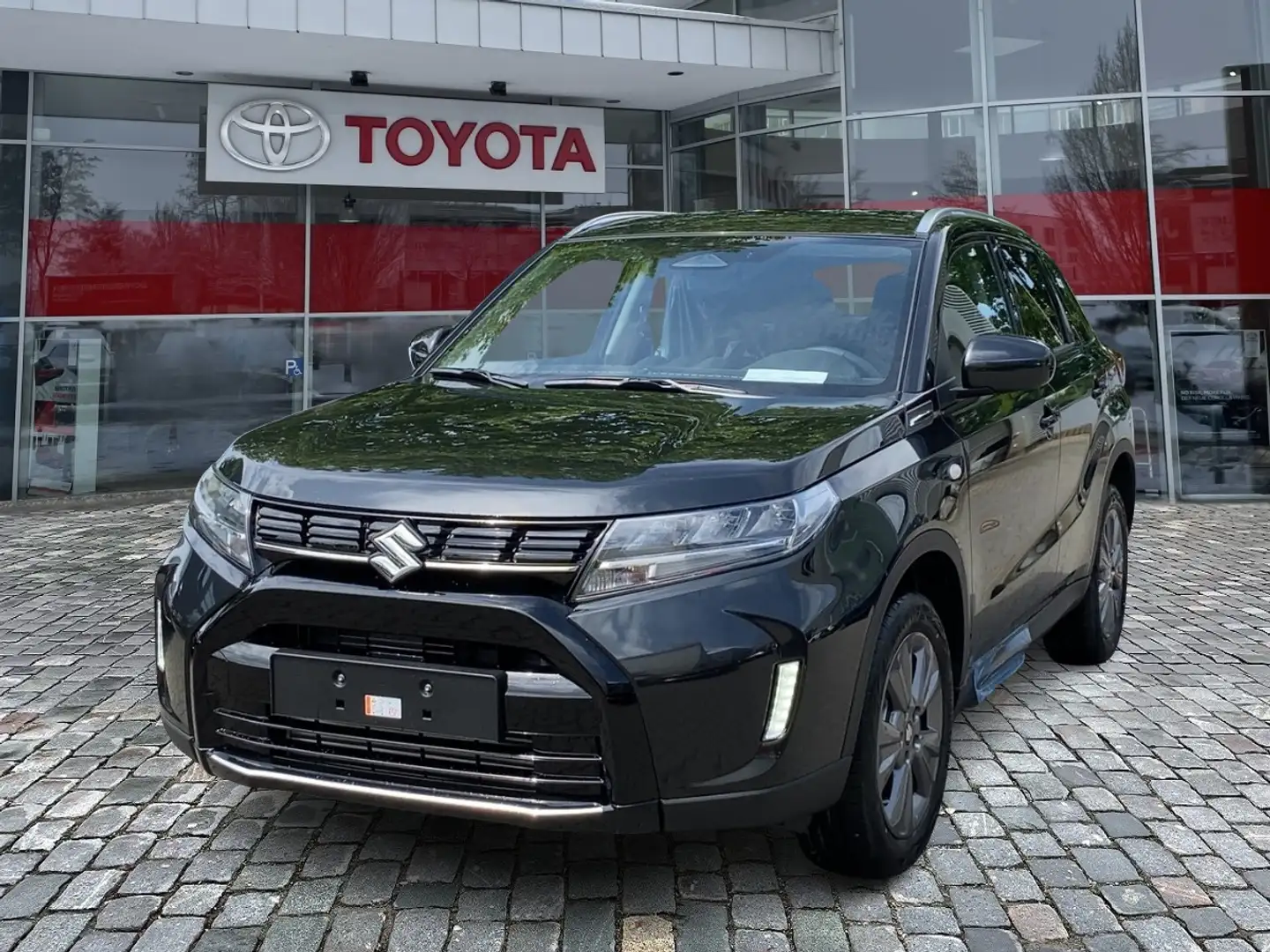 Suzuki Vitara 1.4 DITC 4x2 GL+ ACC FLA SpurH KAM Чорний - 1