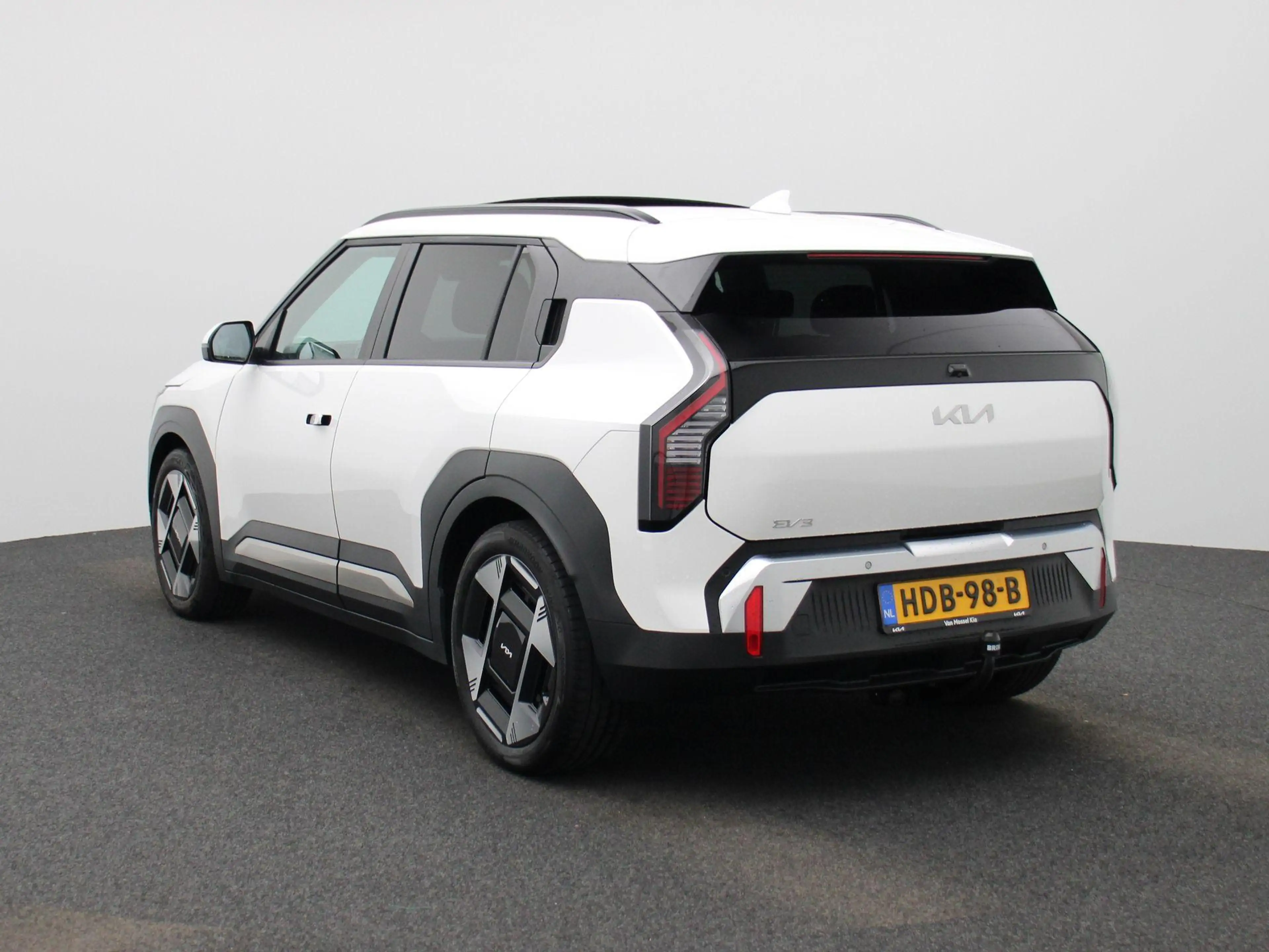 Kia EV3 Plus Advanced 81.4 kWh — photo 2