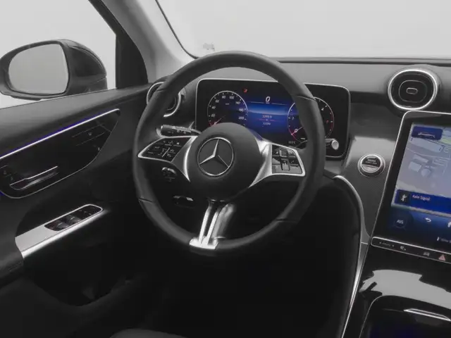 Mercedes-Benz GLC view 19
