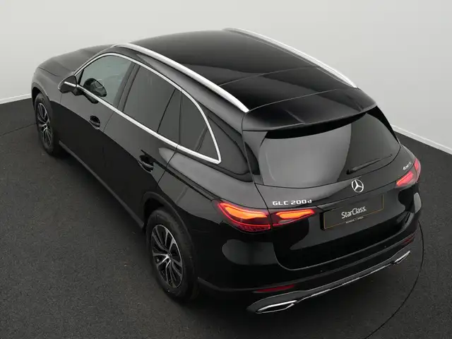 Mercedes-Benz GLC view 13
