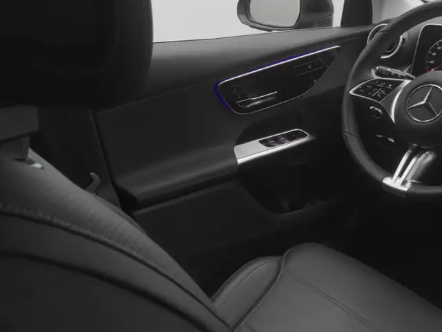 Mercedes-Benz GLC view 22