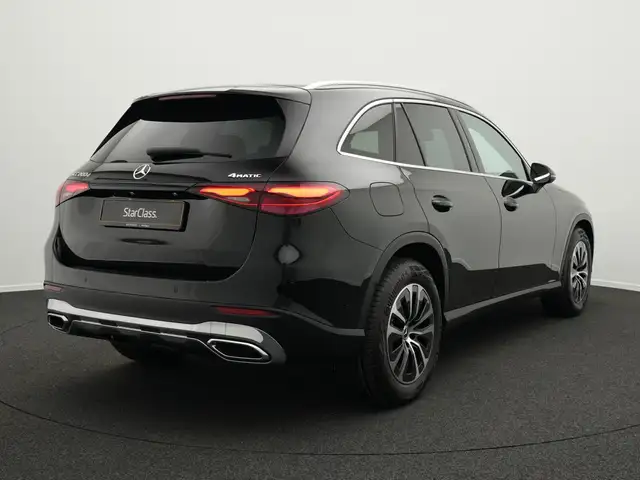 Mercedes-Benz GLC view 3